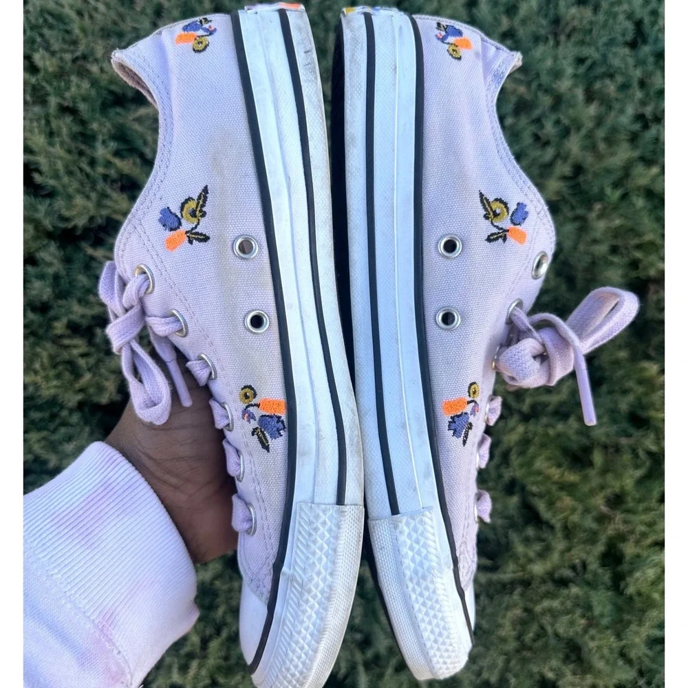 Converse Chuck Taylor All‎ Star We Are Stronger Together Sneakers Women's SZ 9